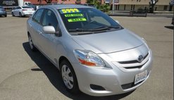 2008 Toyota Yaris Base