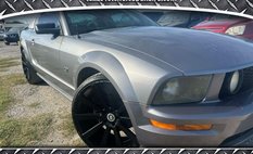 2006 Ford Mustang GT Deluxe