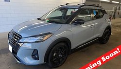 2021 Nissan Kicks SR