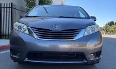 2016 Toyota Sienna LE