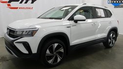 2024 Volkswagen Taos SE 4Motion