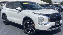 2023 Mitsubishi Outlander SE