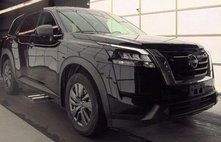 2024 Nissan Pathfinder S