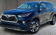 2022 Toyota Highlander Hybrid XLE