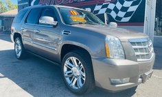 2013 Cadillac Escalade Platinum Edition
