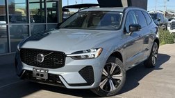 2024 Volvo XC60 Recharge T8 Plus Dark Theme