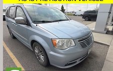 2013 Chrysler Town and Country Touring-L