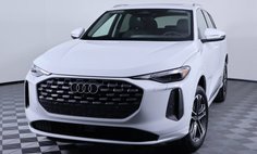 2025 Audi Q5 quattro Premium TFSI