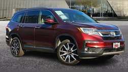 2019 Honda Pilot Touring w/Rear Captain's Chairs