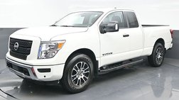 2024 Nissan Titan SV