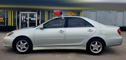 2004 Toyota Camry SE V6
