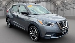 2019 Nissan Kicks SR
