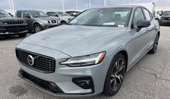 2024 Volvo S60 B5 Core Dark Theme