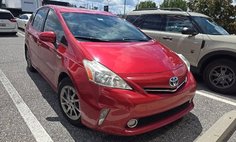 2013 Toyota Prius v Five