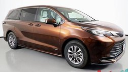 2021 Toyota Sienna LE 8-Passenger