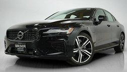 2022 Volvo S60 Recharge T8 R-Design