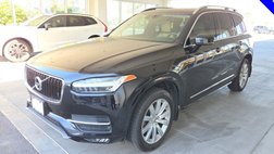 2016 Volvo XC90 T6 Momentum