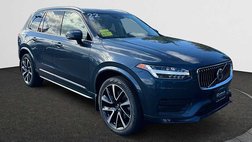 2022 Volvo XC90 T6 Momentum 7-Passenger
