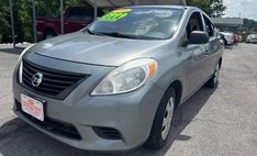 2013 Nissan Versa 1.6 S