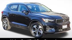 2025 Volvo XC40 B5 Core Bright Theme