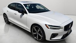 2025 Volvo S60 B5 Plus