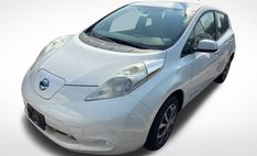 2013 Nissan LEAF S