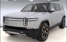 2024 Rivian R1S Adventure