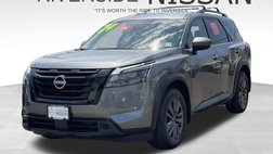 2024 Nissan Pathfinder SV
