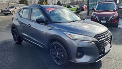 2022 Nissan Kicks SR