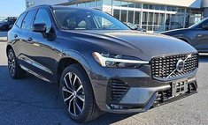 2025 Volvo XC60 B5 Plus Dark Theme