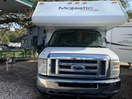 2011 Ford E-Series E-350 SD