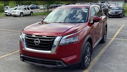 2022 Nissan Pathfinder SV