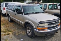 1999 Chevrolet S-10 Base