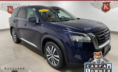 2022 Nissan Pathfinder Platinum