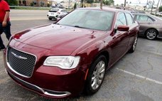 2019 Chrysler 300 Touring