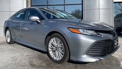 2020 Toyota Camry Hybrid XLE