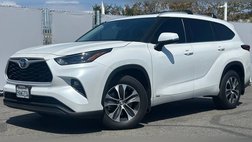 2022 Toyota Highlander Hybrid XLE
