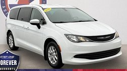 2020 Chrysler Voyager LX