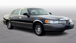 2001 Lincoln Town Car Signature