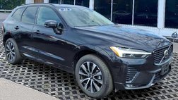 2025 Volvo XC60 B5 Core Dark Theme