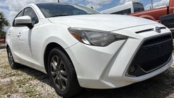2019 Toyota Yaris LE