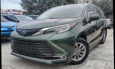 2022 Toyota Sienna XLE