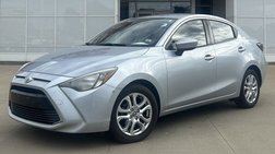 2017 Toyota Yaris iA Base