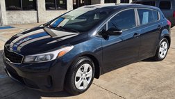 2017 Kia Forte5 LX