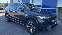 2022 Volvo XC90 T5 Momentum