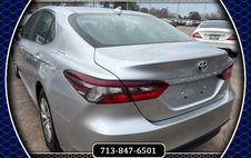 2023 Toyota Camry Hybrid LE