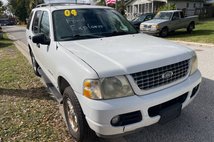 2004 Ford Explorer XLT