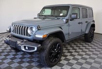 2025 Jeep Wrangler Sahara 4WD
