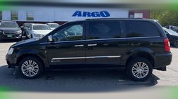 2015 Chrysler Town and Country Touring-L