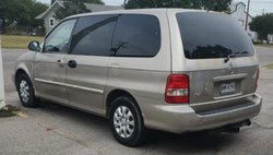 2004 Kia Sedona LX